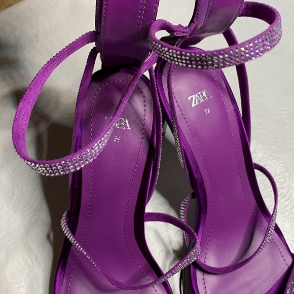 Zara Purple‎ Gladiator Heeled Sandals with Rhinestones - Picture 7 of 7
